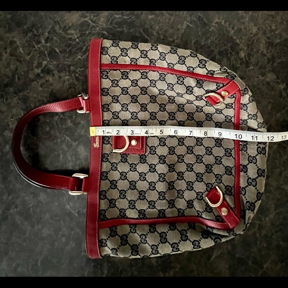 SOLD - Gucci Handbag - Picture 6 of 13
